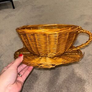 Wicker Teacup Basket with Saucer